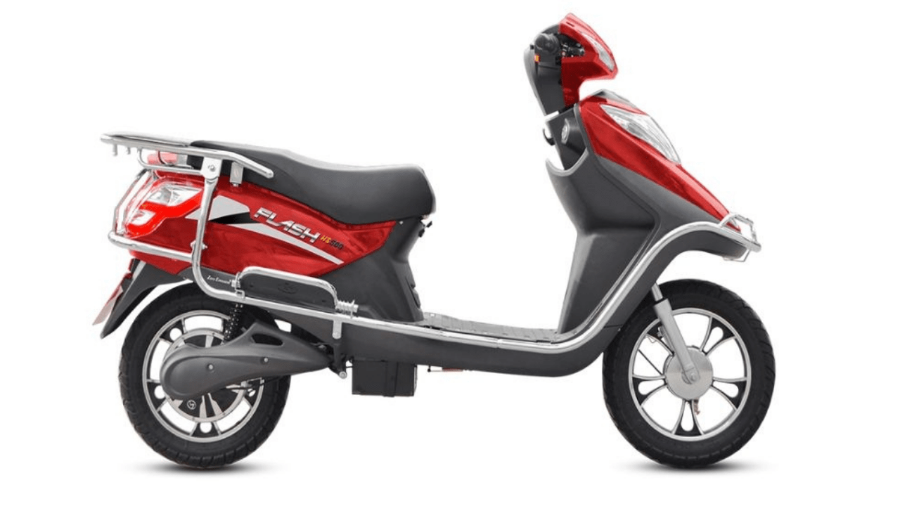 electric chargeable scooty