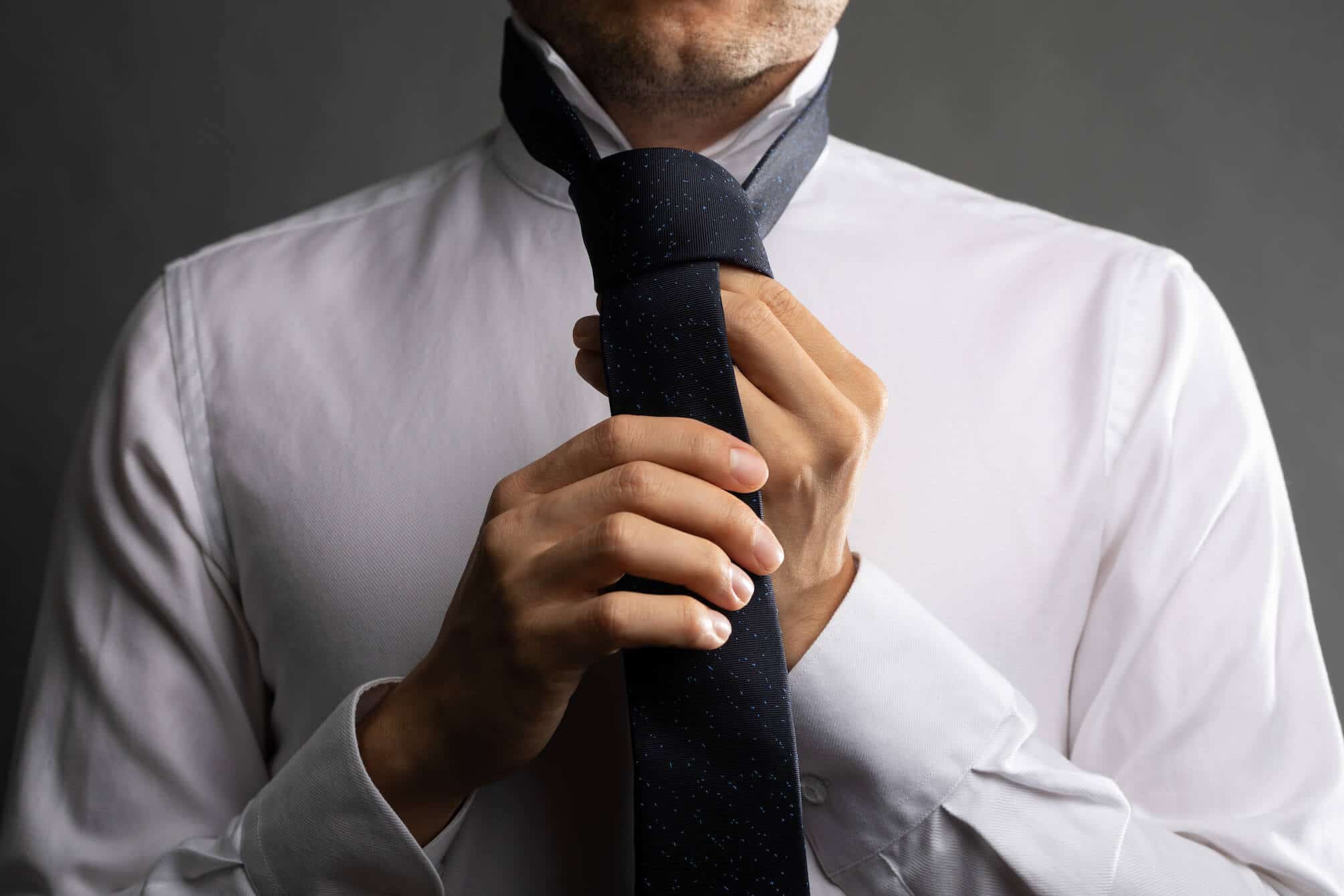 How to Tie a Half Windsor Knot The Modest Man