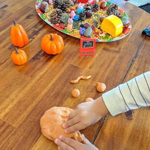 No cook Pumpkin Spice Playdough - Parenting with Sara