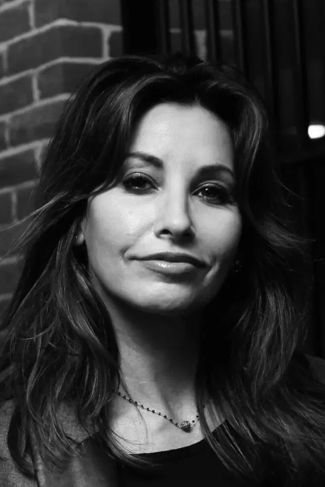Gina Gershon Profile Images — The Movie Database (TMDB)