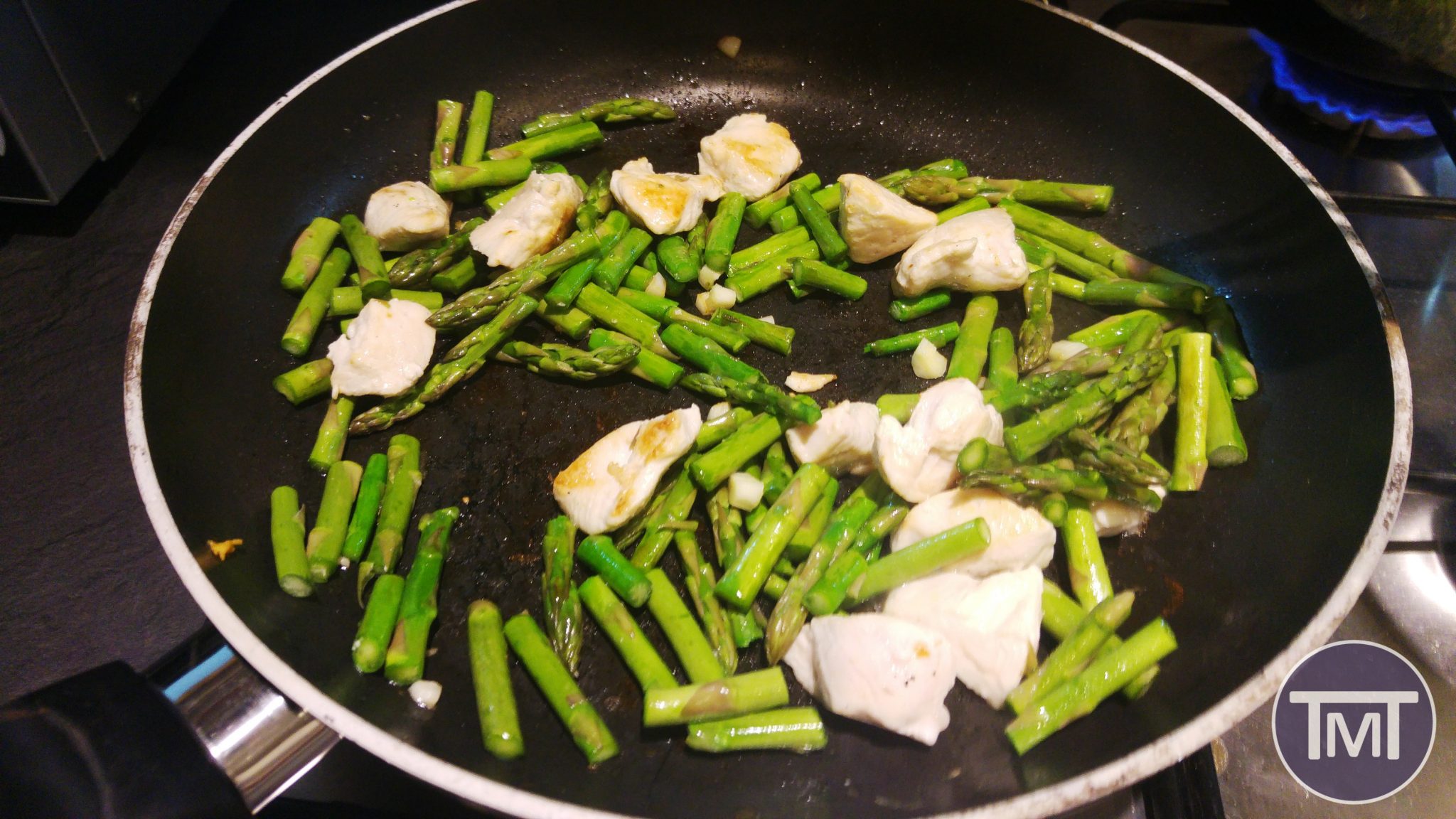 Garlic Asparagus With Chicken & Noodles The Mummy Toolbox