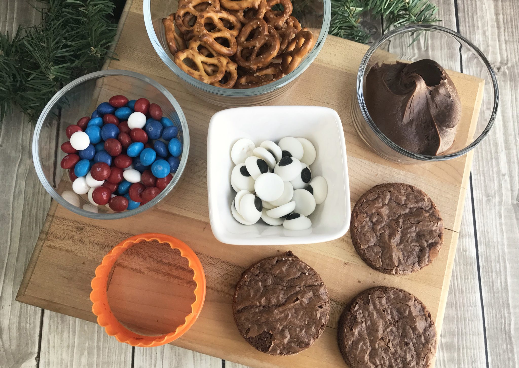 Decorating Reindeer Brownies For Christmas The Mummy Toolbox