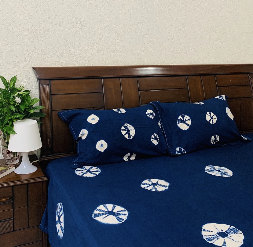 Indigo Bandhani Tie Dye Bedsheet The Mustbe