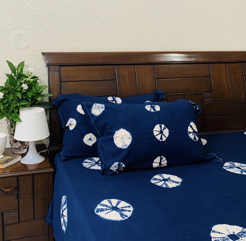 Indigo Bandhani Tie Dye Bedsheet The Mustbe