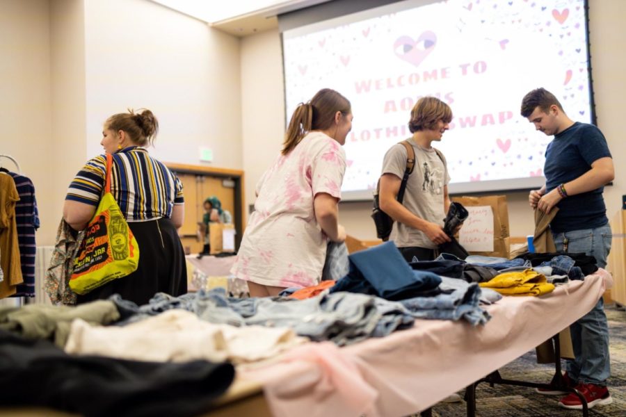 The Northerner Free clothes!? NKU’s Alpha Omicron Pi chapter throws