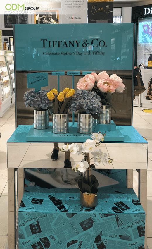 Fresh & Classic Visual Merchandising Display Idea