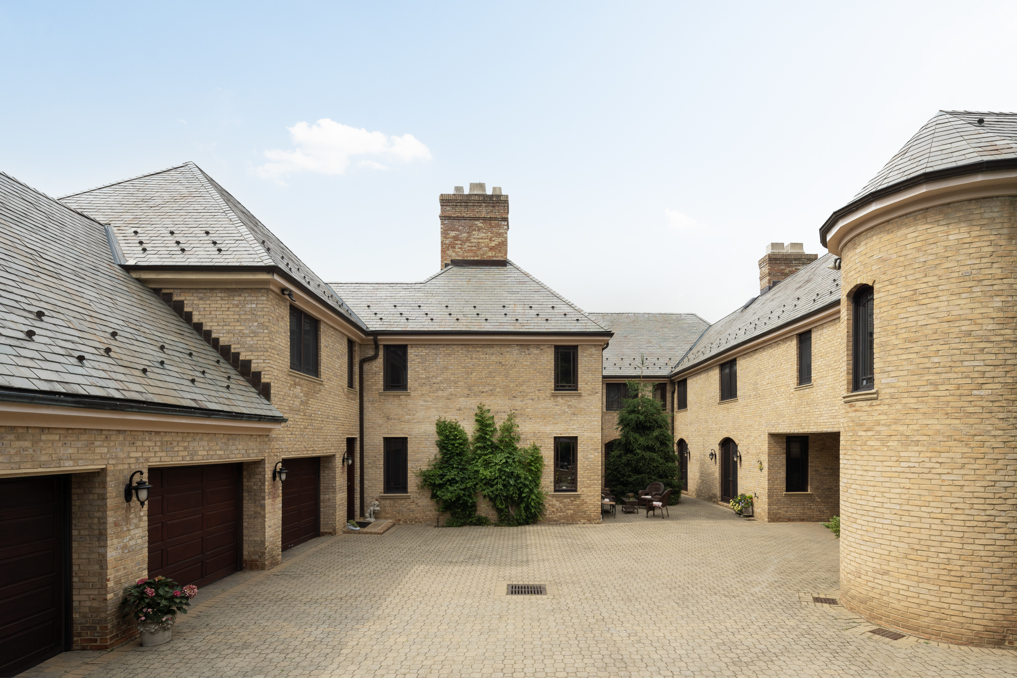 11 Colgate Ter, Harding Property Listing