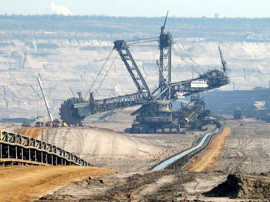 Largest Earth Mover in the World, Other Robots