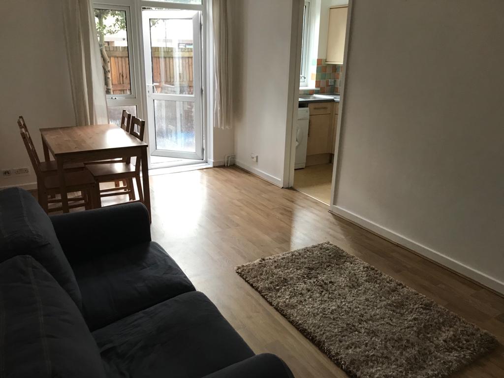 Delightful garden flat, 10 mins walk from Clapham Junction The Online