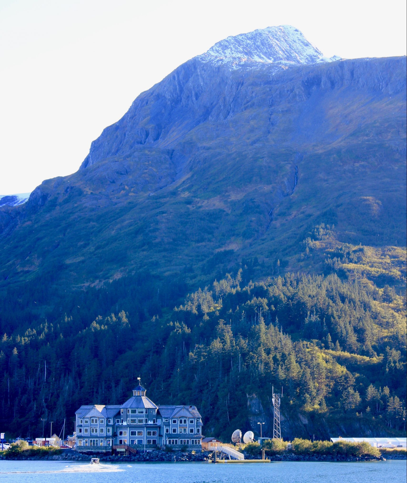 Travel Guide to Whittier & Alyeska, AK Glaciers & Northern Lights