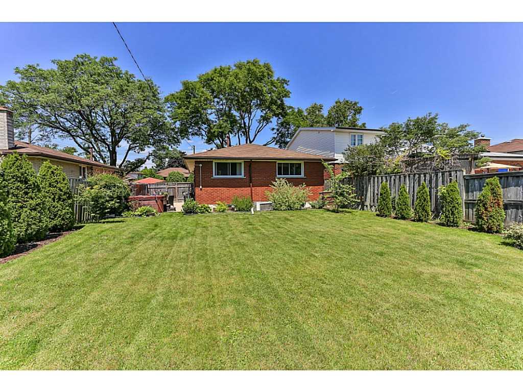 10 Dubarry Boulevard, Hamilton The O'Reilly Group Hamilton and