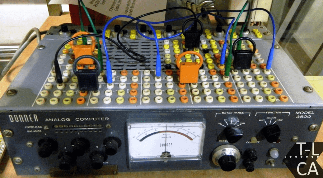 What Is The Difference Between Analog & Digital Computer
