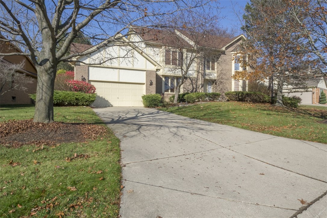30990 Huntsman Drive E, Farmington Hills, MI 48331