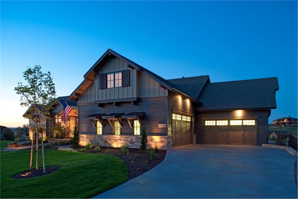 Your Guide to Smart Outdoor Lighting for Your Home Landscape