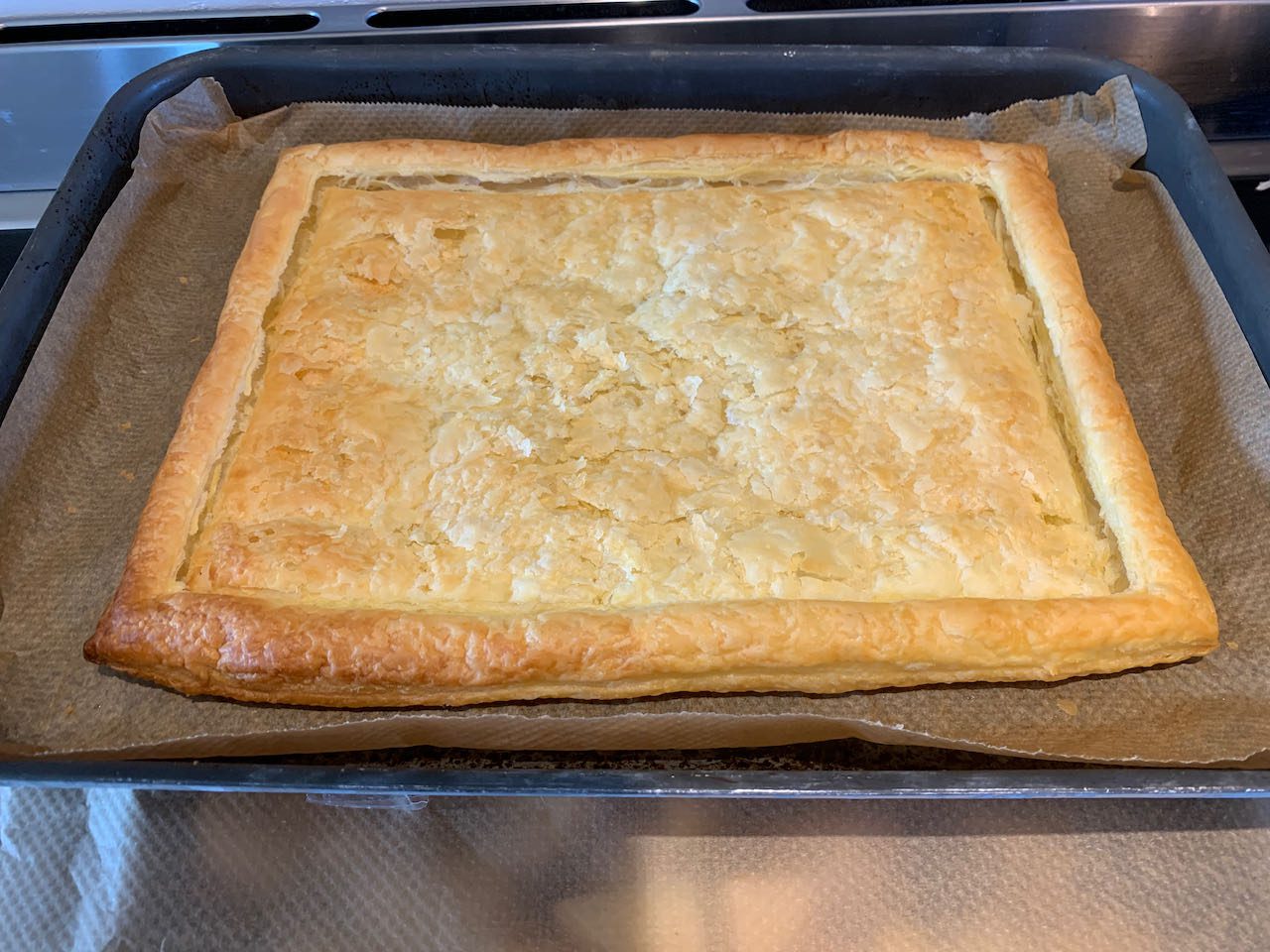 Mushroom and spinach puff pastry tart The Plant based dad