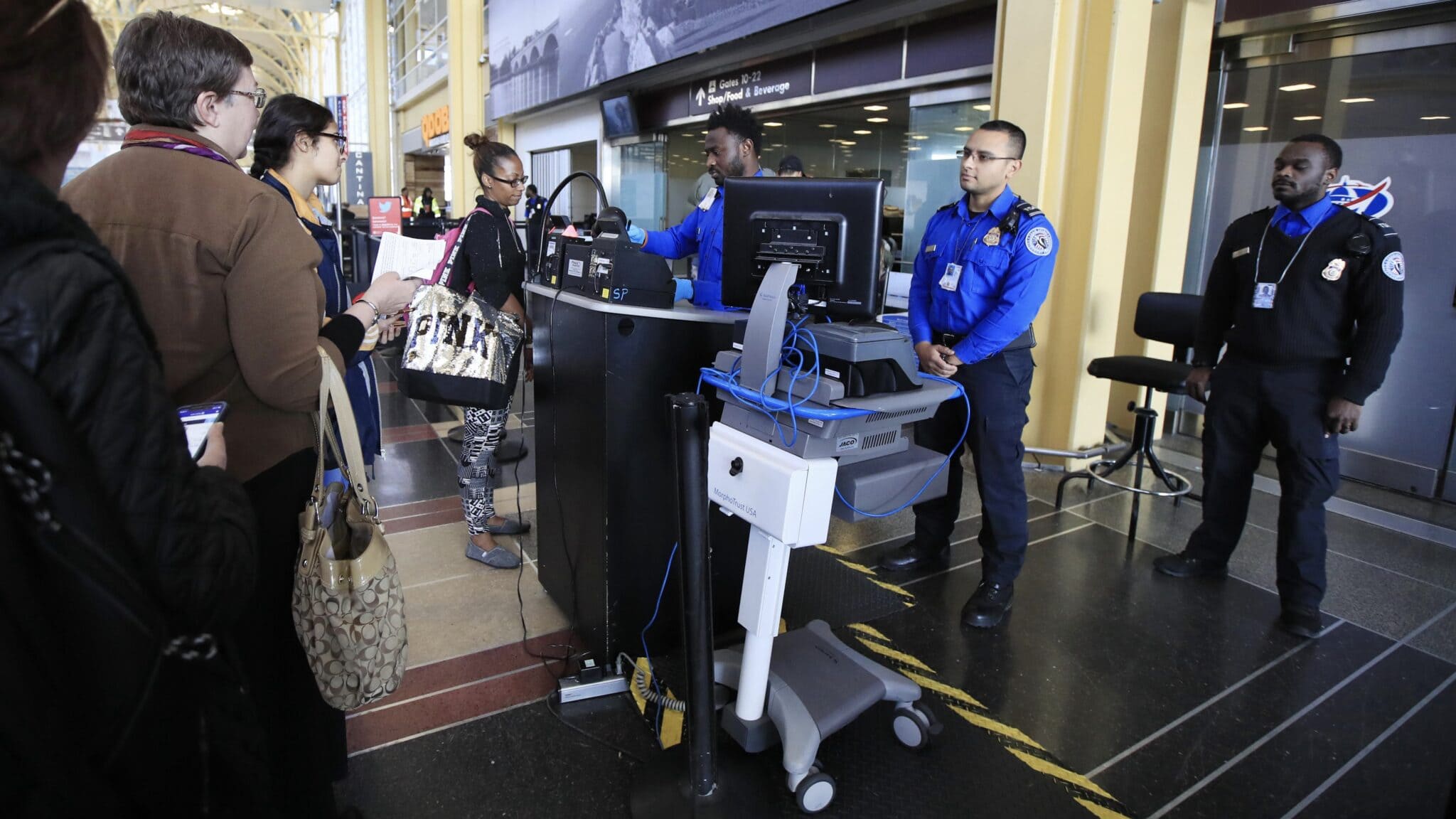 Ronald Reagan Washington National Airport [DCA] Ultimate Guide