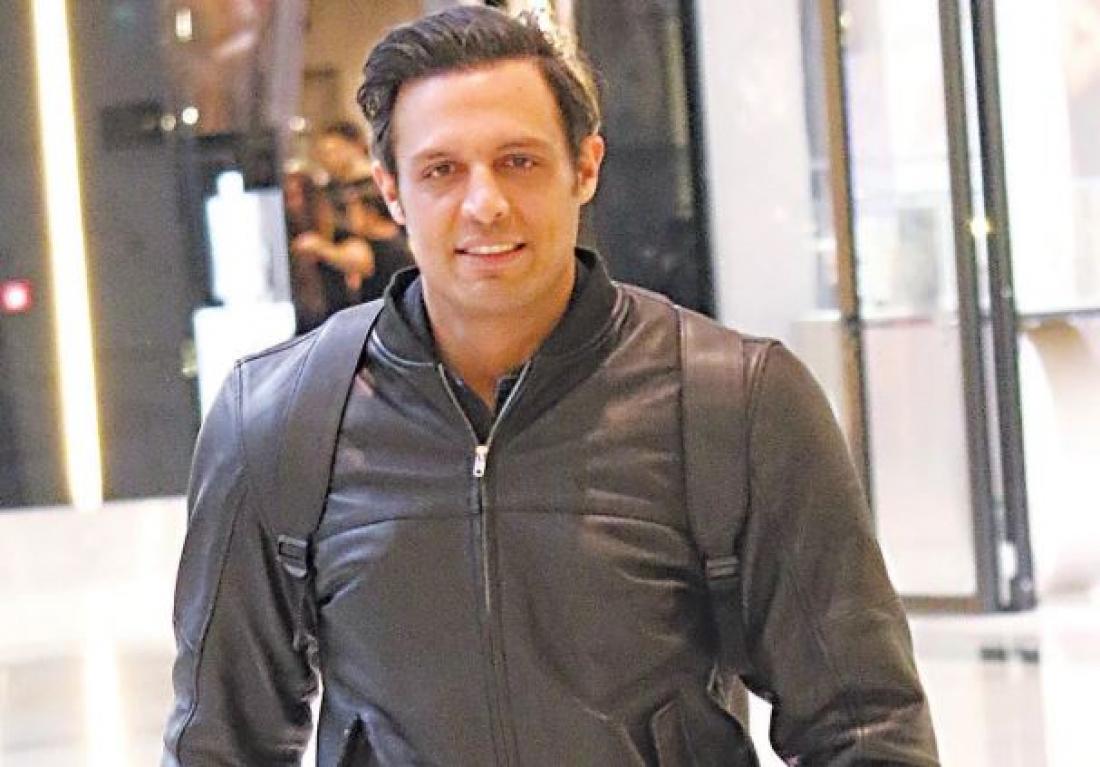 Ο σάββας πούμπουρας, πού είναι αρκετά ενεργός στα social media, ανάρτησε ένα βίντεο μέσα από το οποίο έθιγε το θέμα της ανεργίας. Mhlon Ths Eridos Gia Ton Skai Kai Ton Ant1 O Sabbas Poympoyras Media Thepressroom Gr
