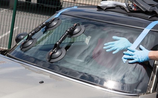 Cost To Repair or Replace a Windshield in 2021