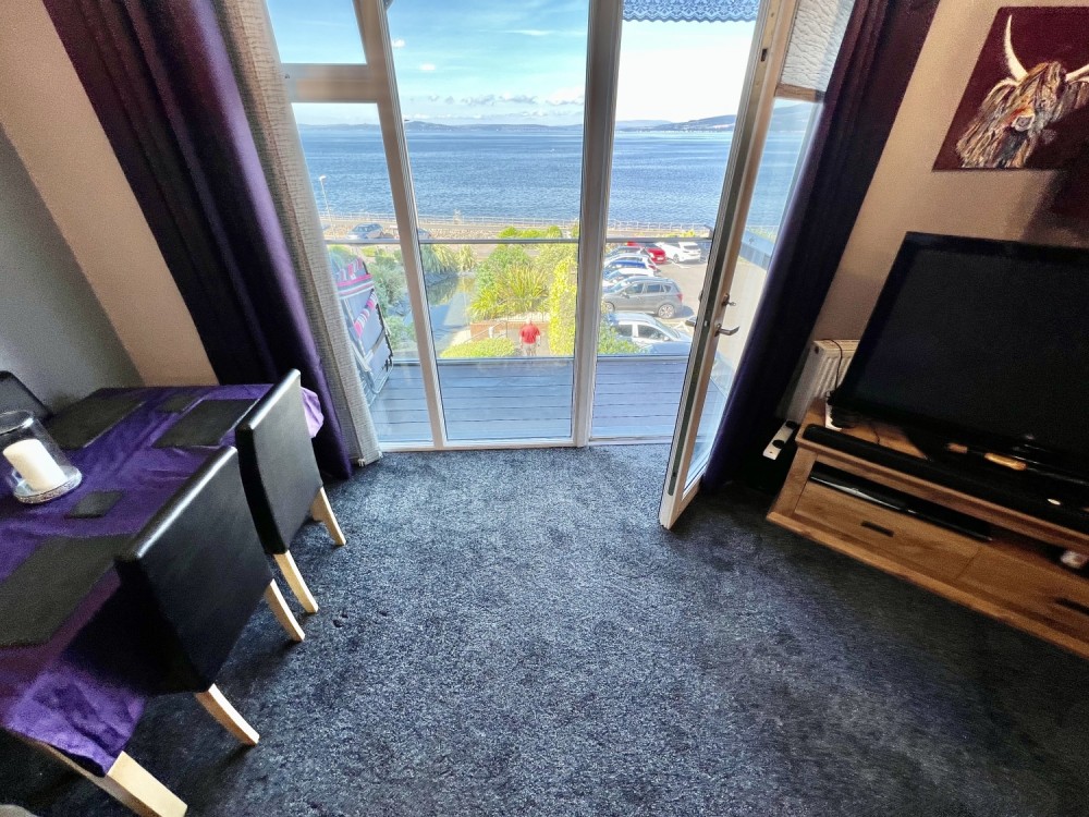 22 Chaseley Gardens, Skelmorlie, 2 bedroom, Flat