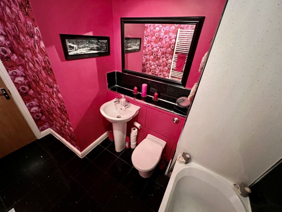 22 Chaseley Gardens, Skelmorlie, 2 bedroom, Flat