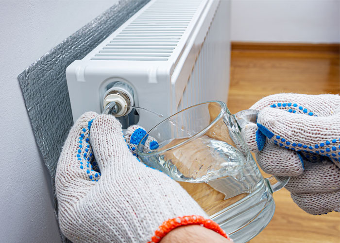 How To Bleed Radiators A Step By Step Guide The Radiator Warehouse