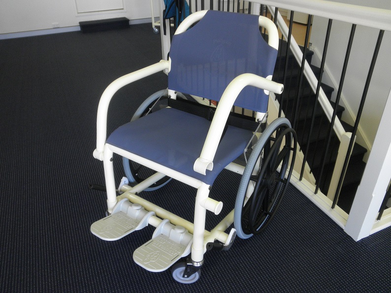 Platypus Bariatric (SWL 200kg) Water Wheelchair GST Free Theraquatics