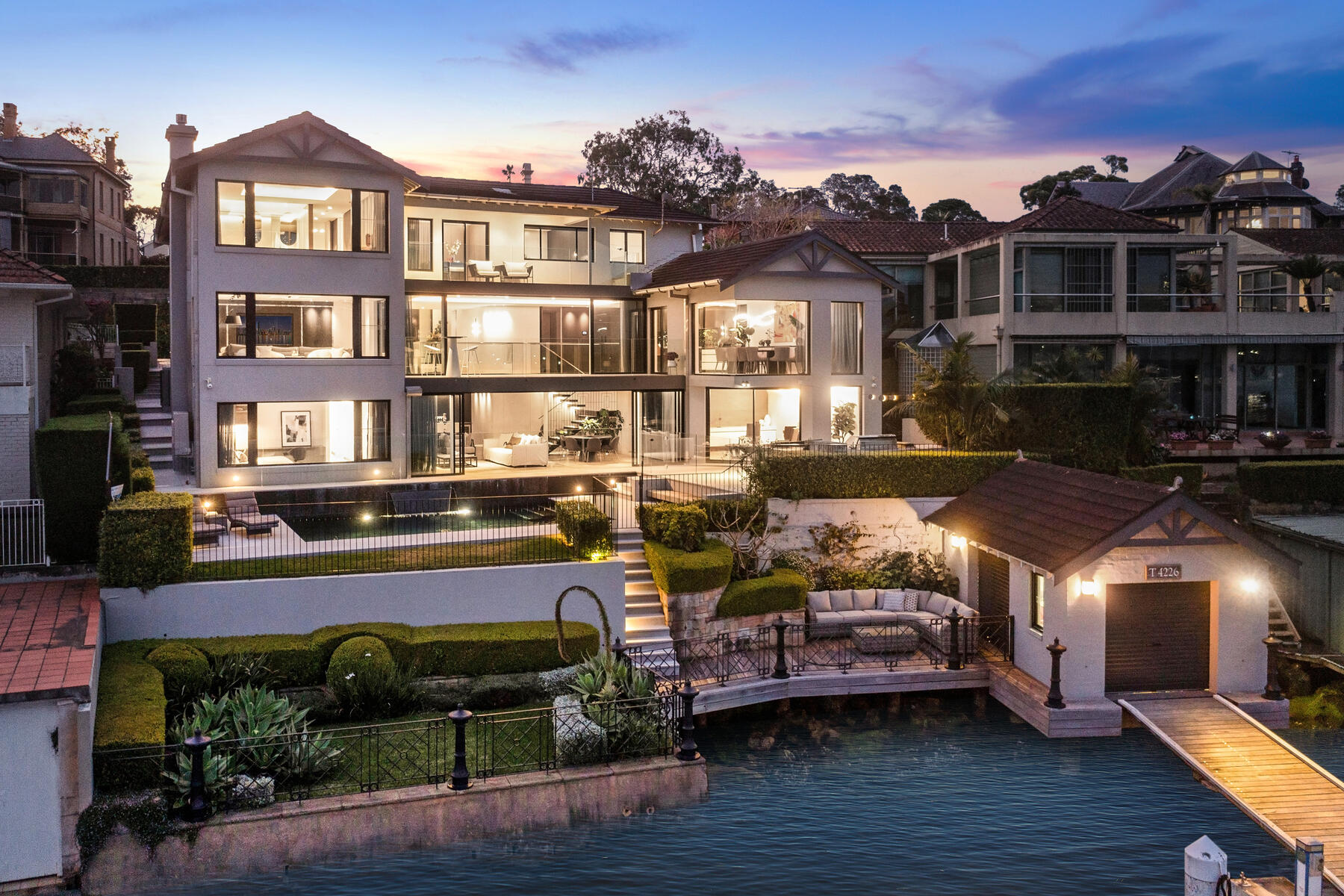 Record auction price for Woolwich peninsula by Tracey Dixon McGrath