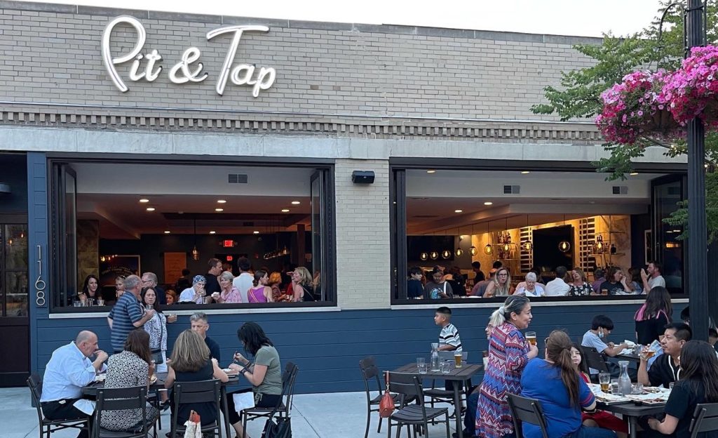 Right on Q Pit & Tap's Texasstyle barbecue opens door in downtown