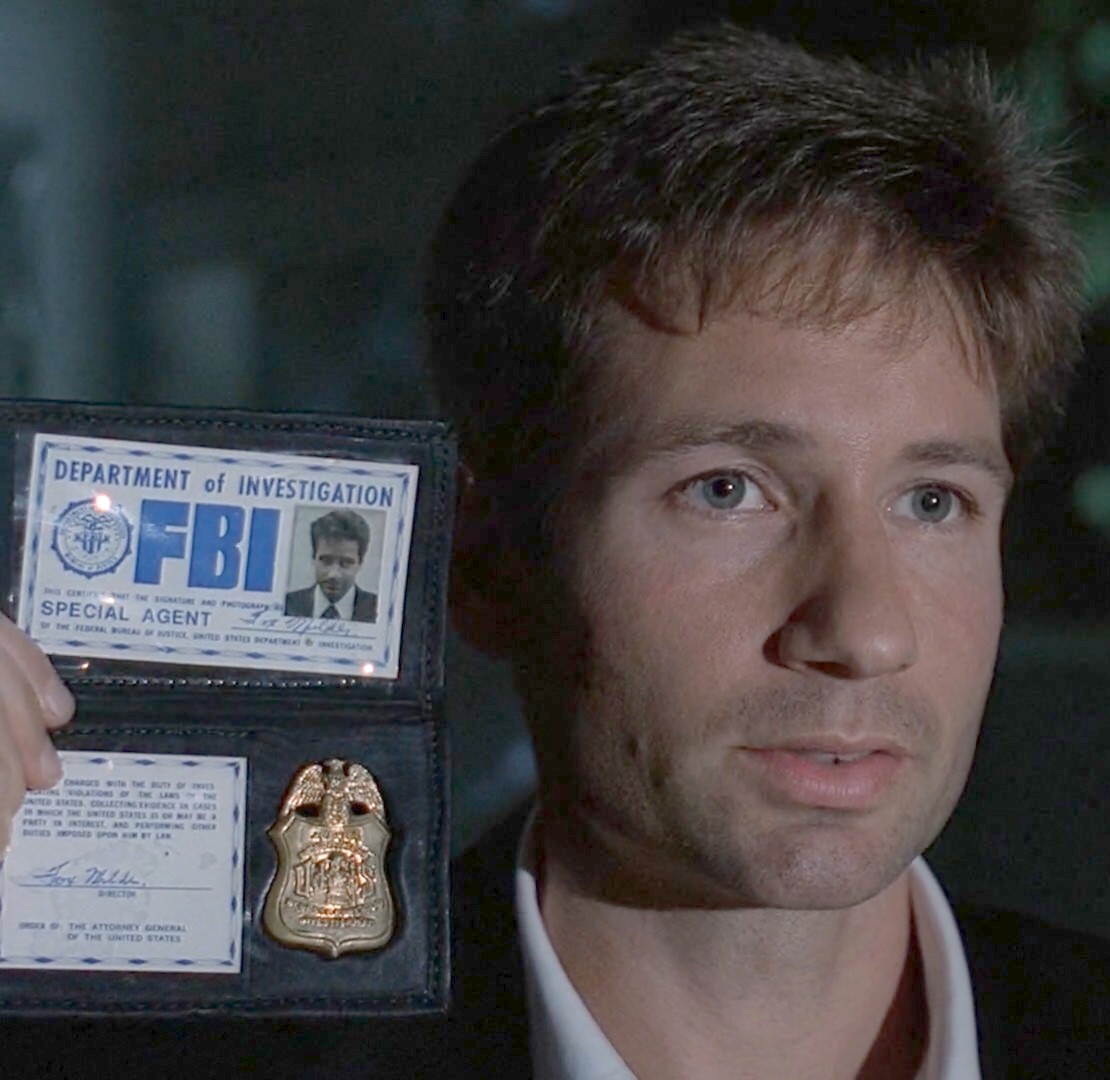 XFiles "Opening Credits" wallet, badge and ID's. RPF Costume and Prop Maker Community