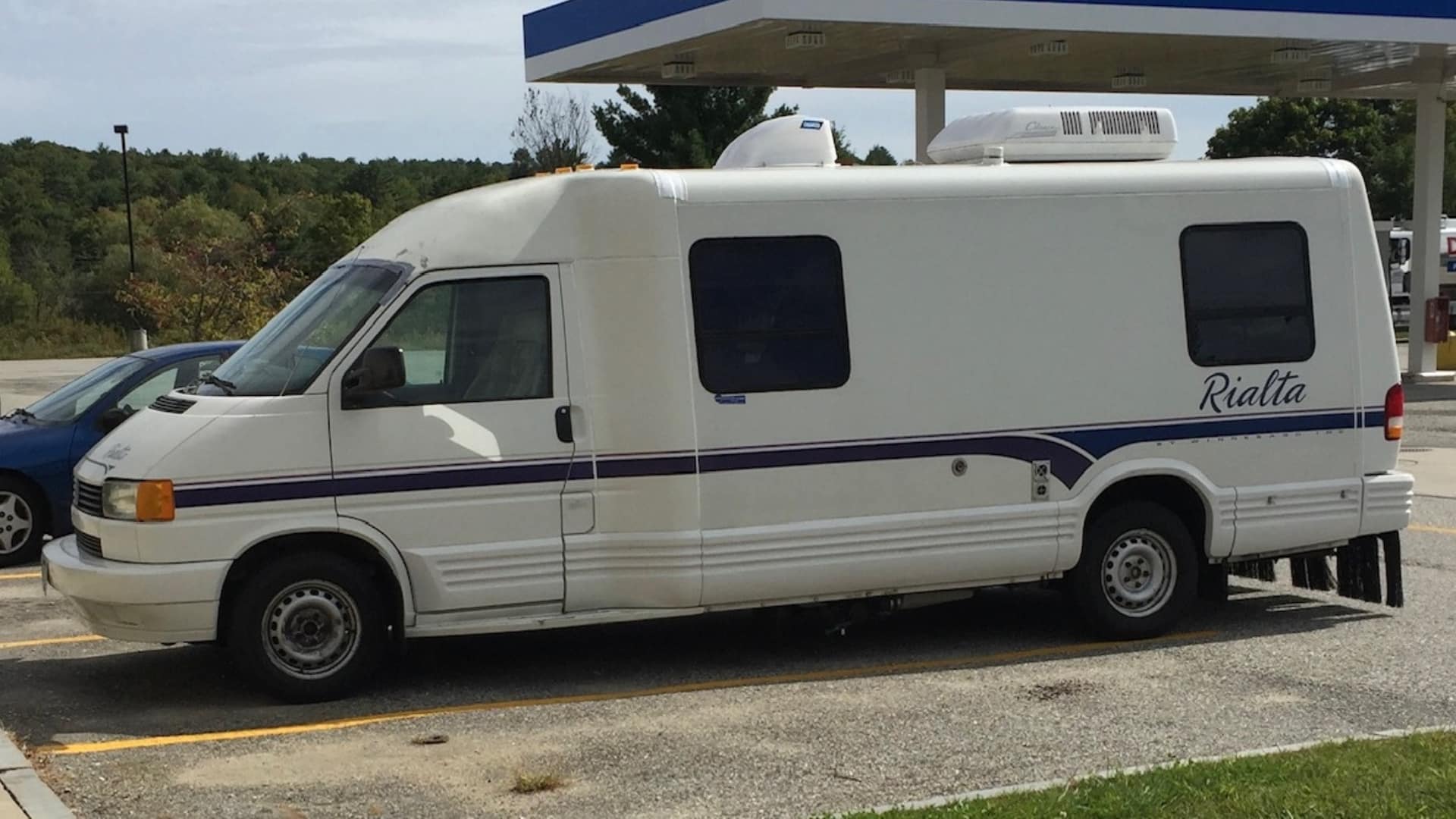 12 Volt RV Water Heater Pros & Cons + Models to Buy