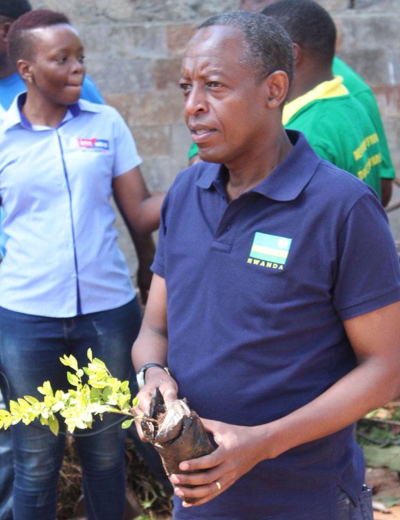 Kagame’s Ambassador To Kenya, James Kimonyo, Is Teaching Kenyans How To