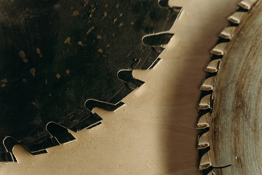 How to Cut a Laminate Countertop Instructions and Tips