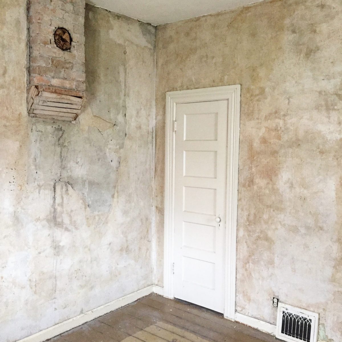 What to do with the old plaster walls of the Schmidt House