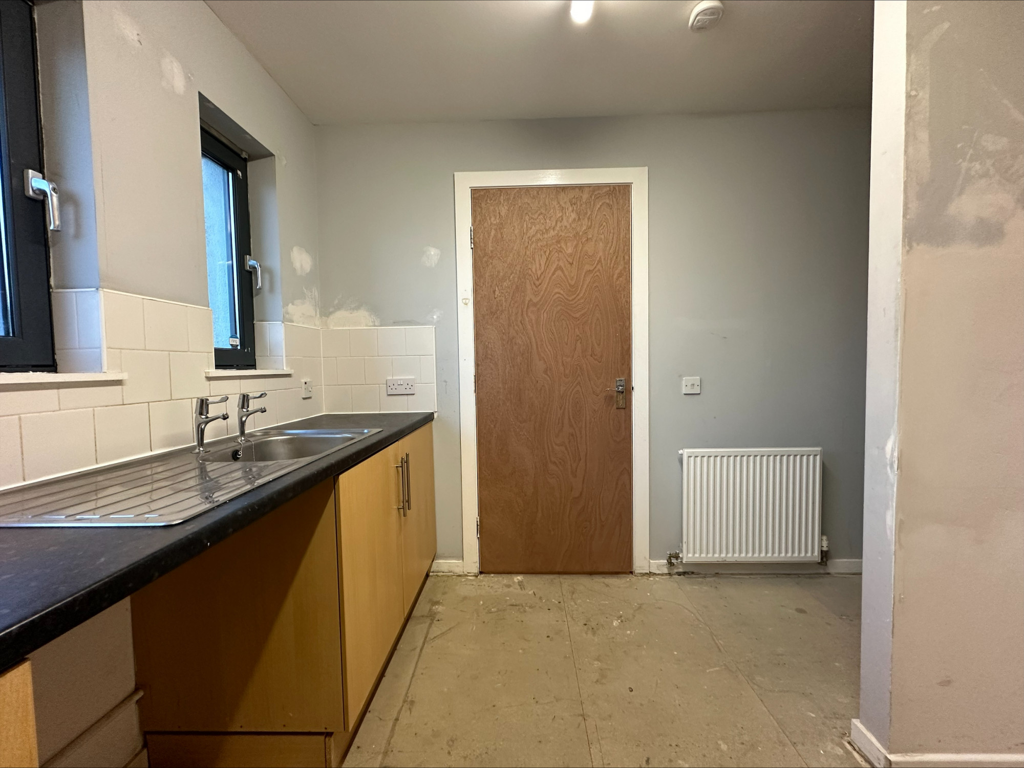 3 bedroom mid terraced house in Branchton, Inverclyde These Homes