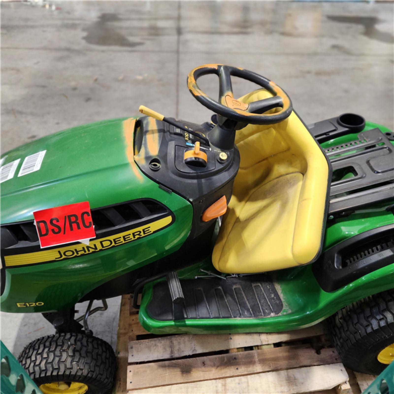Dallas Location AsIs John Deere E120 42inch 20 HP Gas Hydrostatic