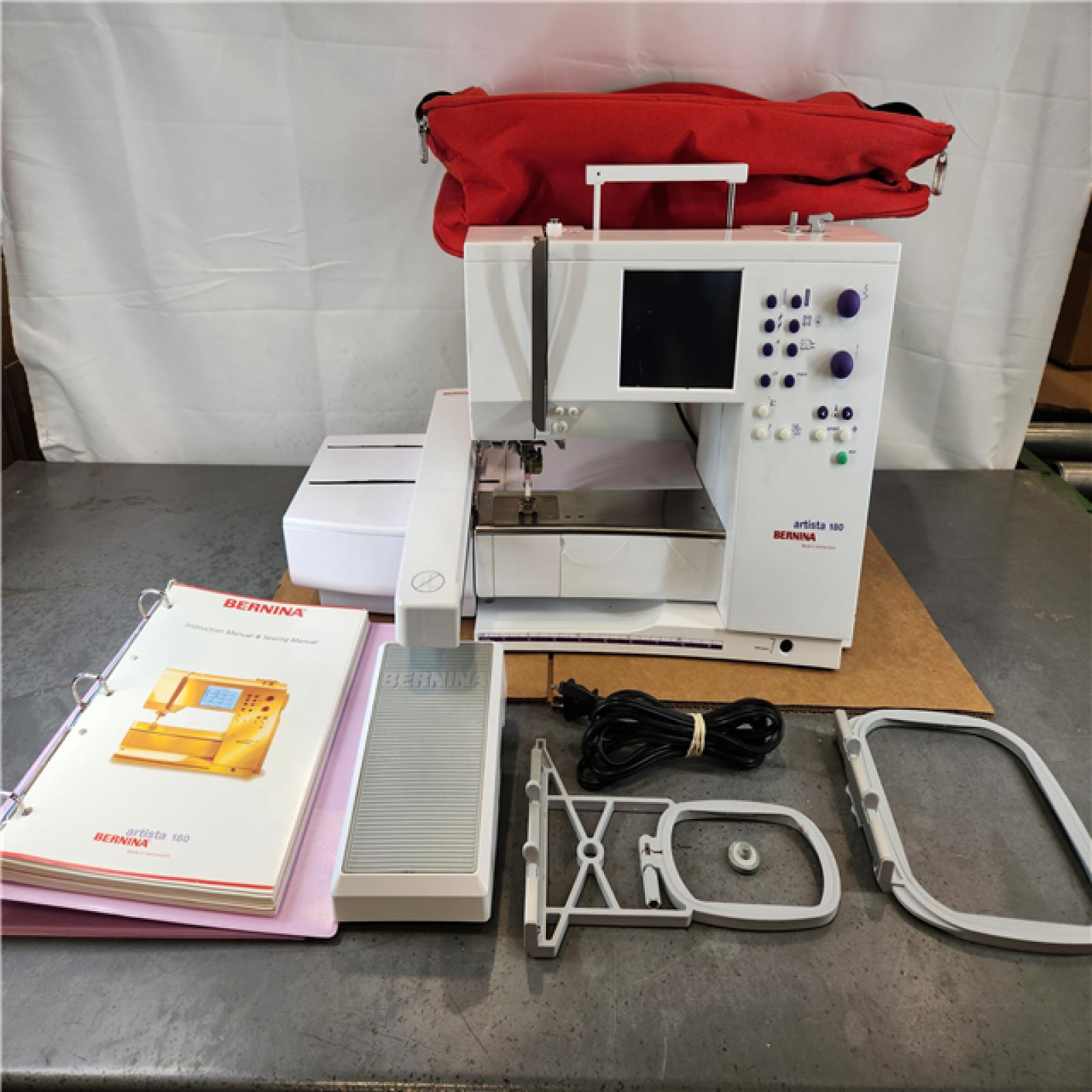 BERNINA Artista 180 Sewing Machine