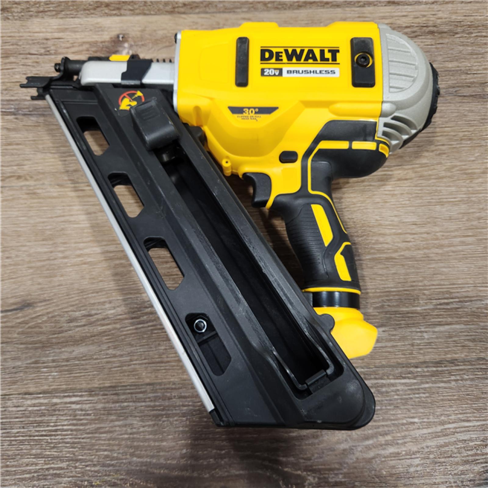 ASIS DEWALT 20V MAX XR LithiumIon Cordless Brushless 2Speed 30