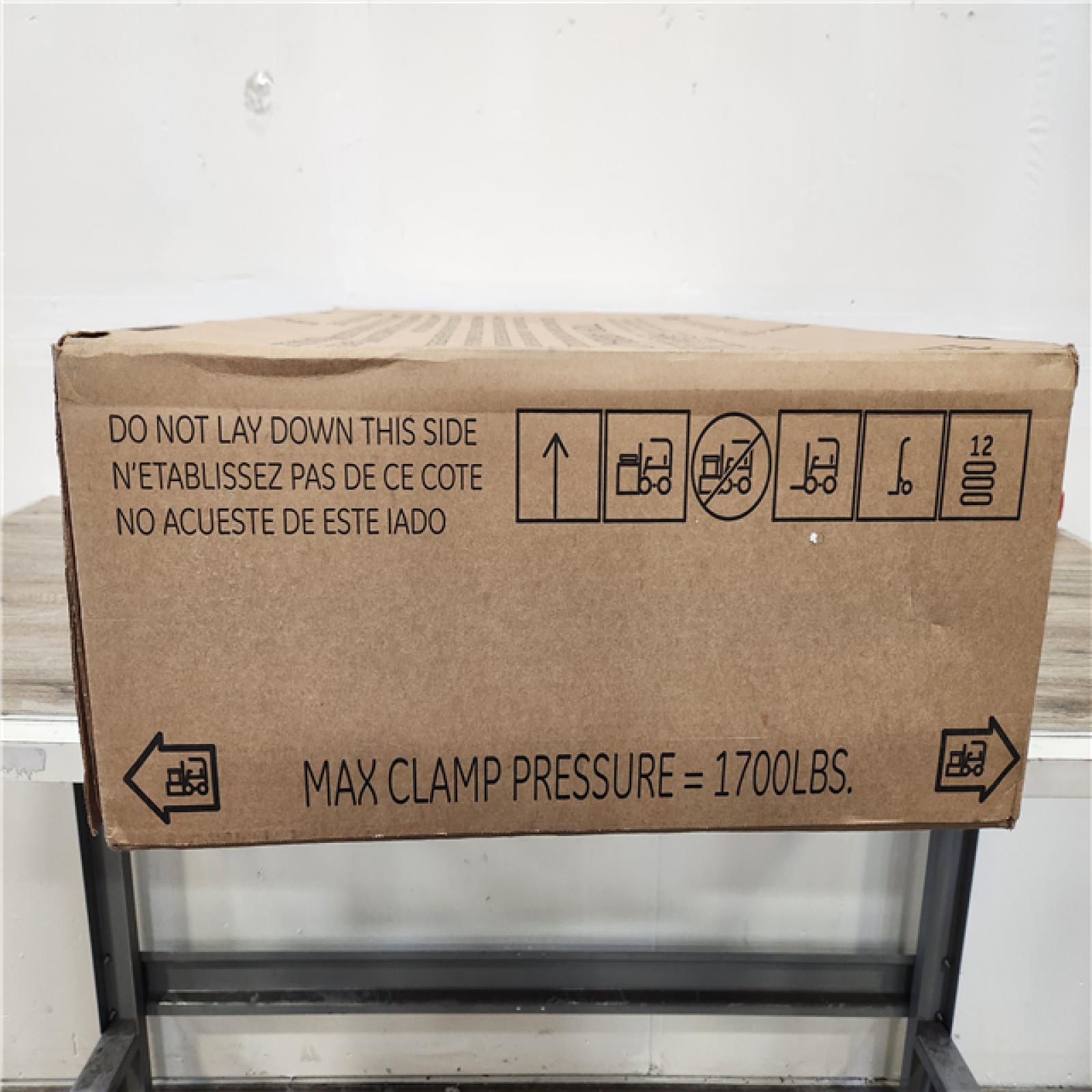 Phoenix Location NEW GE 30 in. Gas Cooktop in Black with 4 Burners