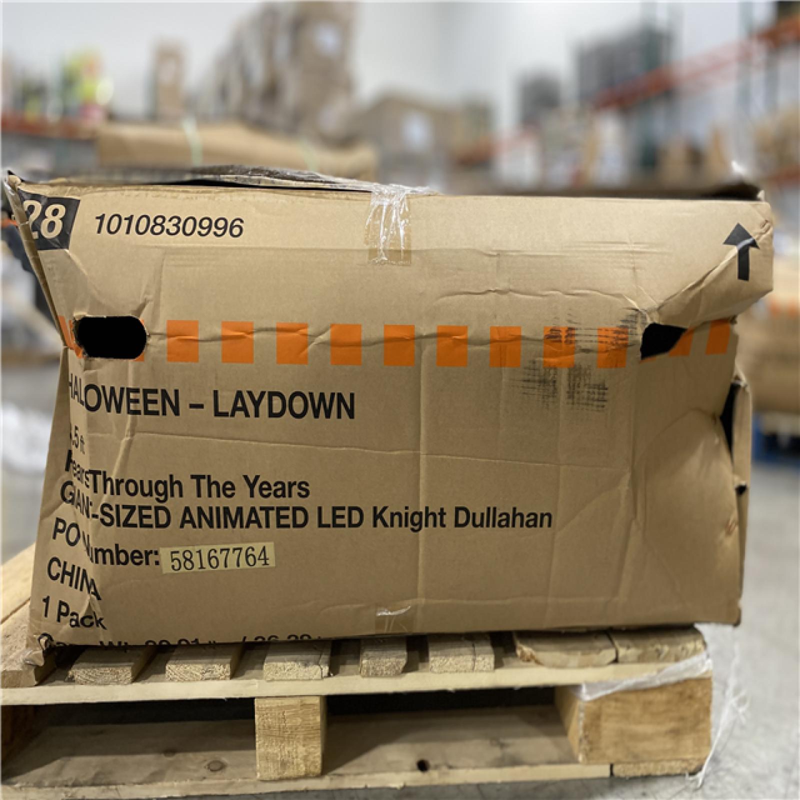 DALLAS LOCATION Home Accents Holiday 8.5 ft. GiantSized Animated LED