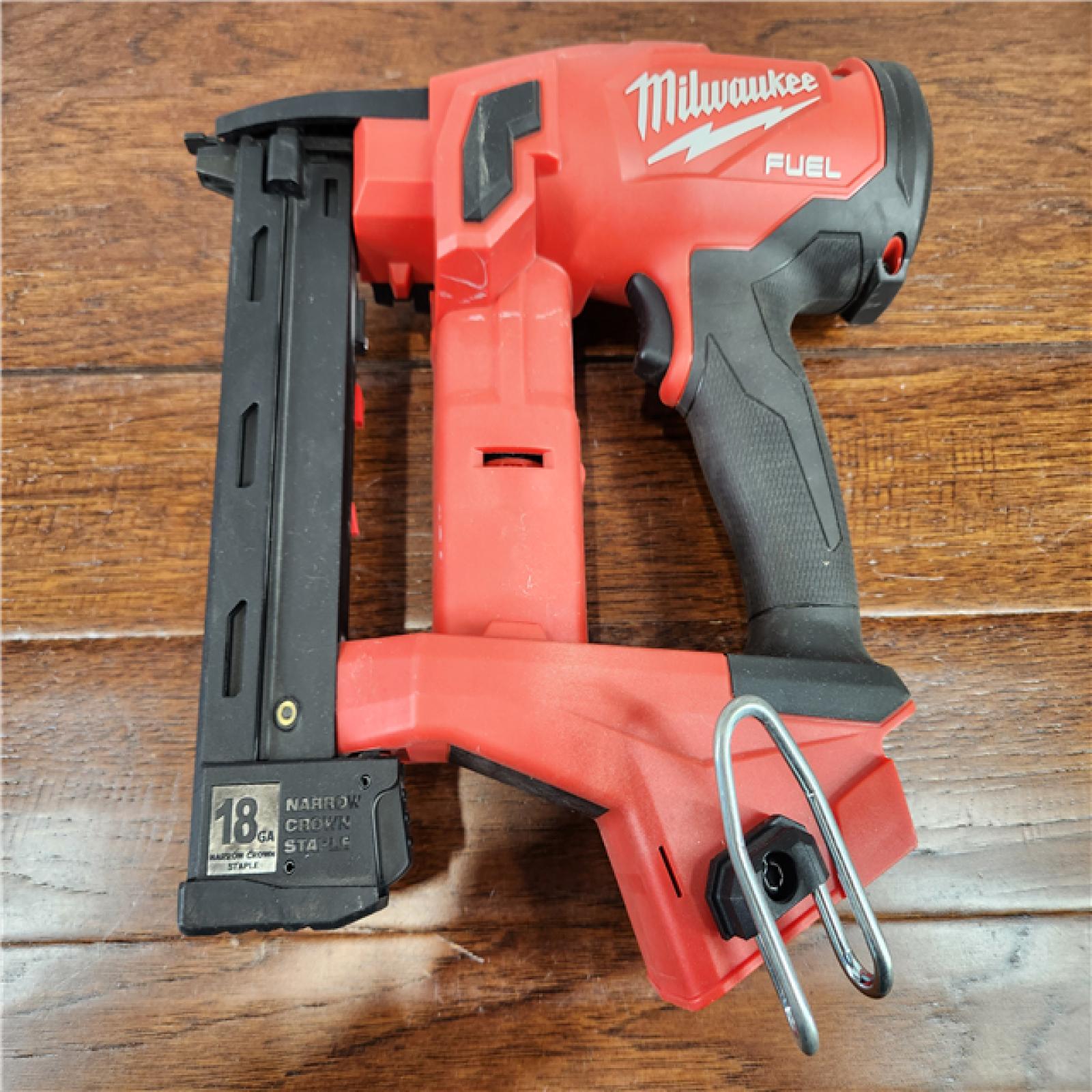 AS-IS Milwaukee M18 FUEL Brushless Cordless 18-Gauge 1-1/2 Narrow Crown