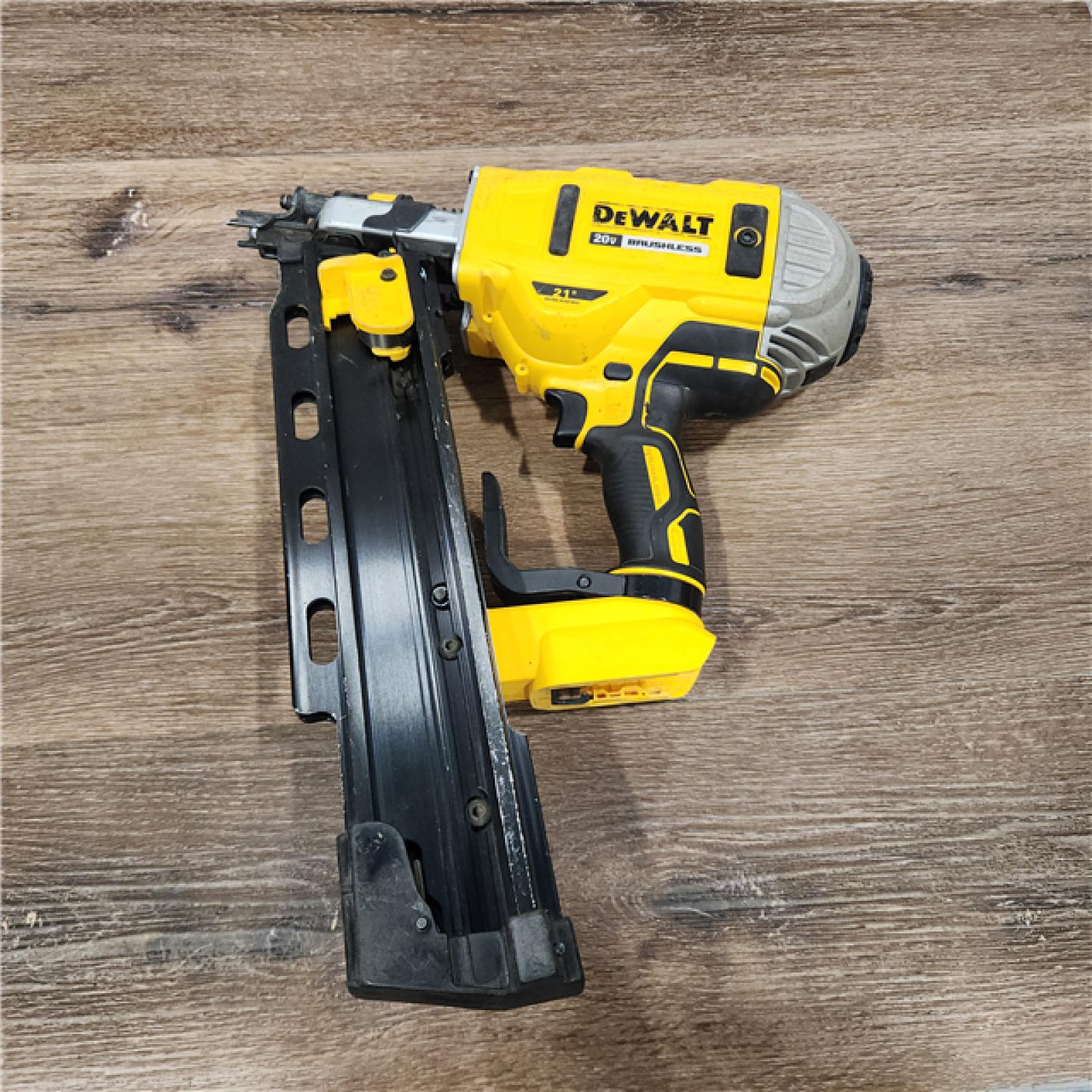 ASIS DeWalt 20V MAX Collated Cordless Framing Nailer Tool Kit with