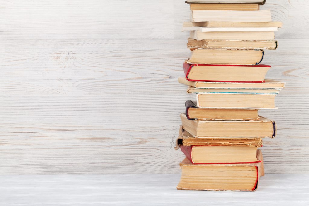 Top 7 Simple Living Books You Need to Read (if you're serious about