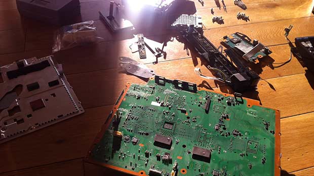 How To Fix A Broken PS3 | TheSixthAxis