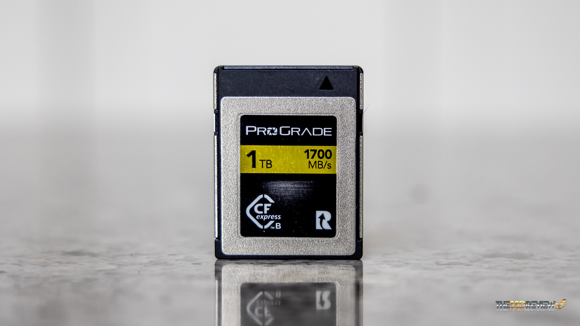 ProGrade CFExpress B 1TB 1700 Gold / 325GB 1700 Cobalt Memory Cards