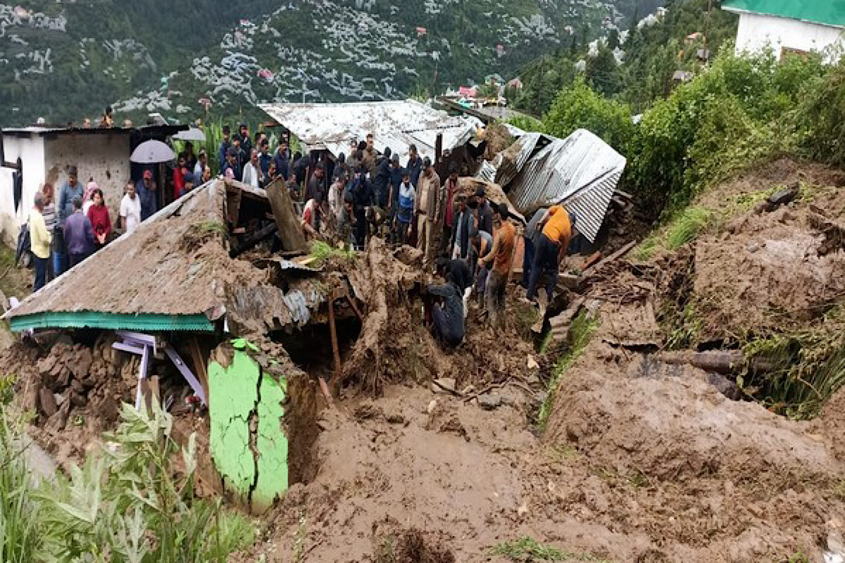 3 killed, 2 injured in house collapse amid heavy downpour in Himachal's