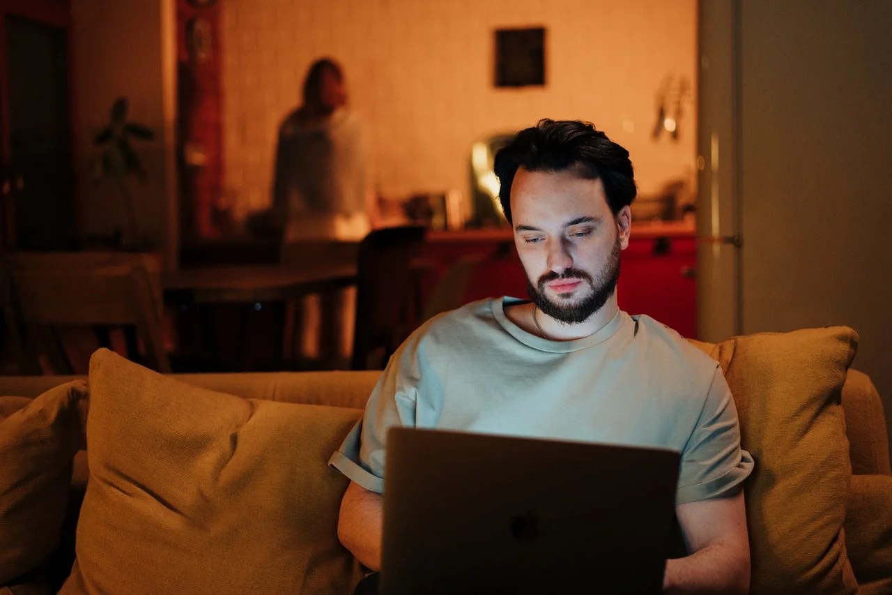 Student Loans Company Unveils New Digital Evidence Submission Service
