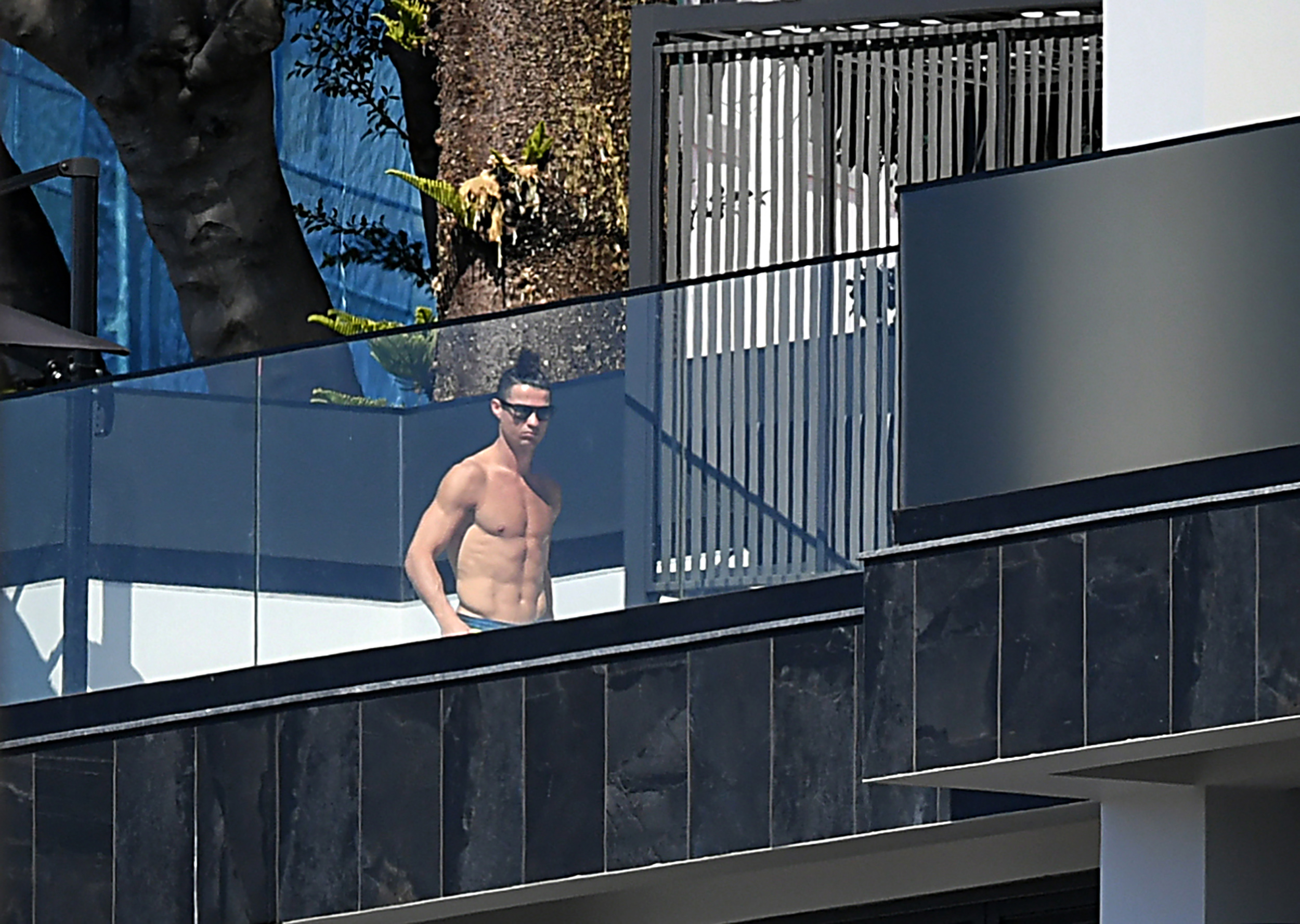 Ronaldo Haus Minecraft . Portugal Legend Cristiano Ronaldo Building 7m Mansion On Portuguese Riviera To Retire In With Family