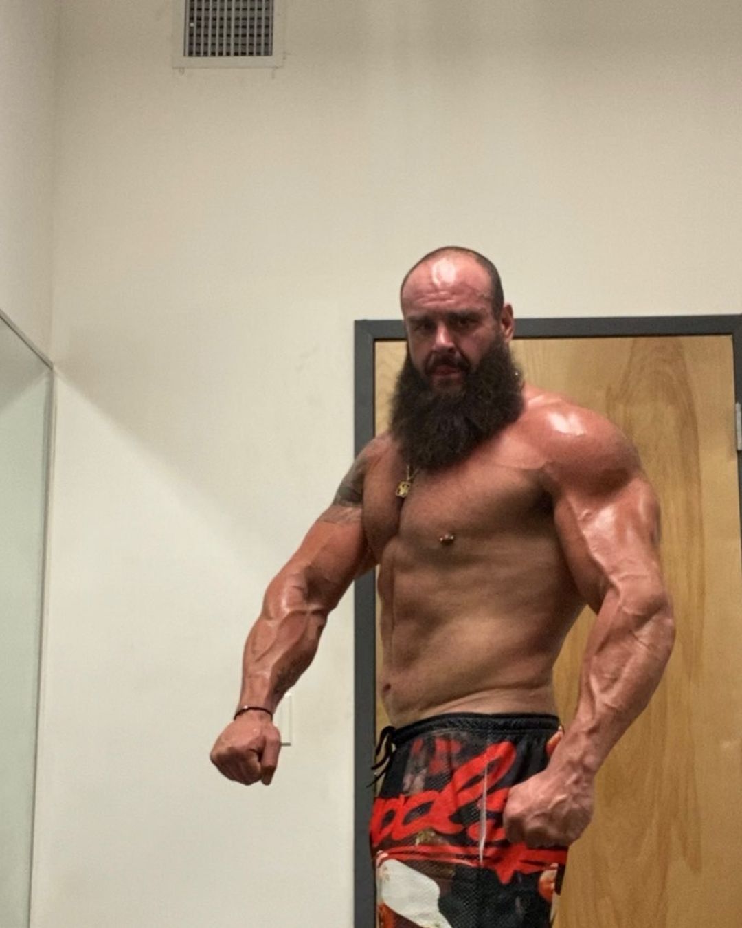 WWE star Braun Strowman shows off amazing twoyear body transformation