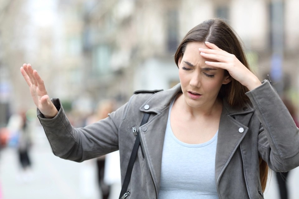 The simple trick that can stop you feeling dizzy in a