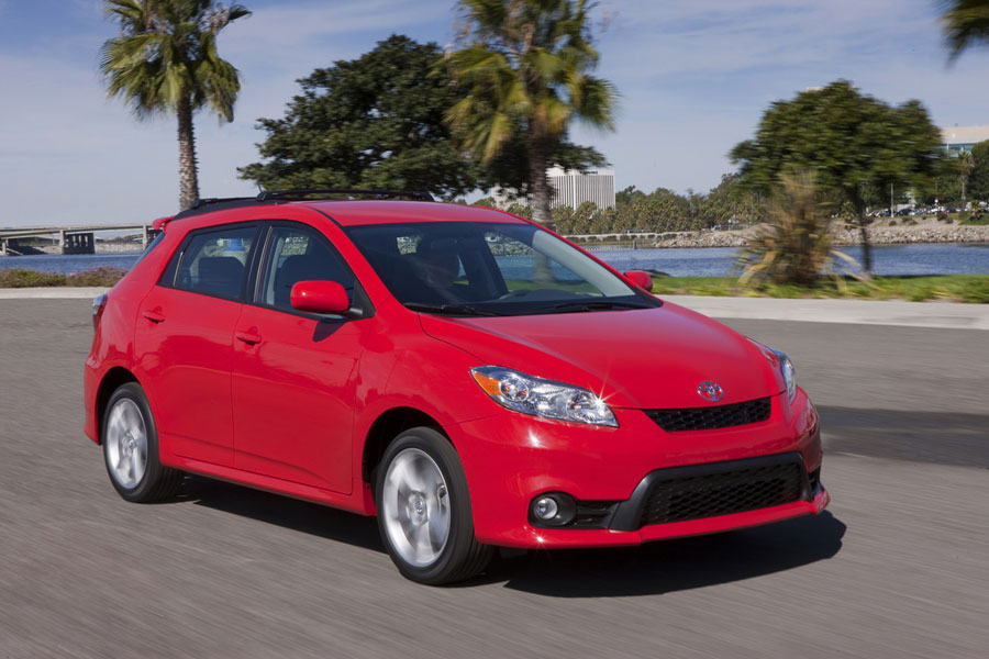 2012 Toyota Matrix Review, Specs, Pictures, Price & MPG